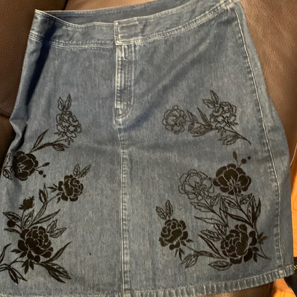Denim skirt
